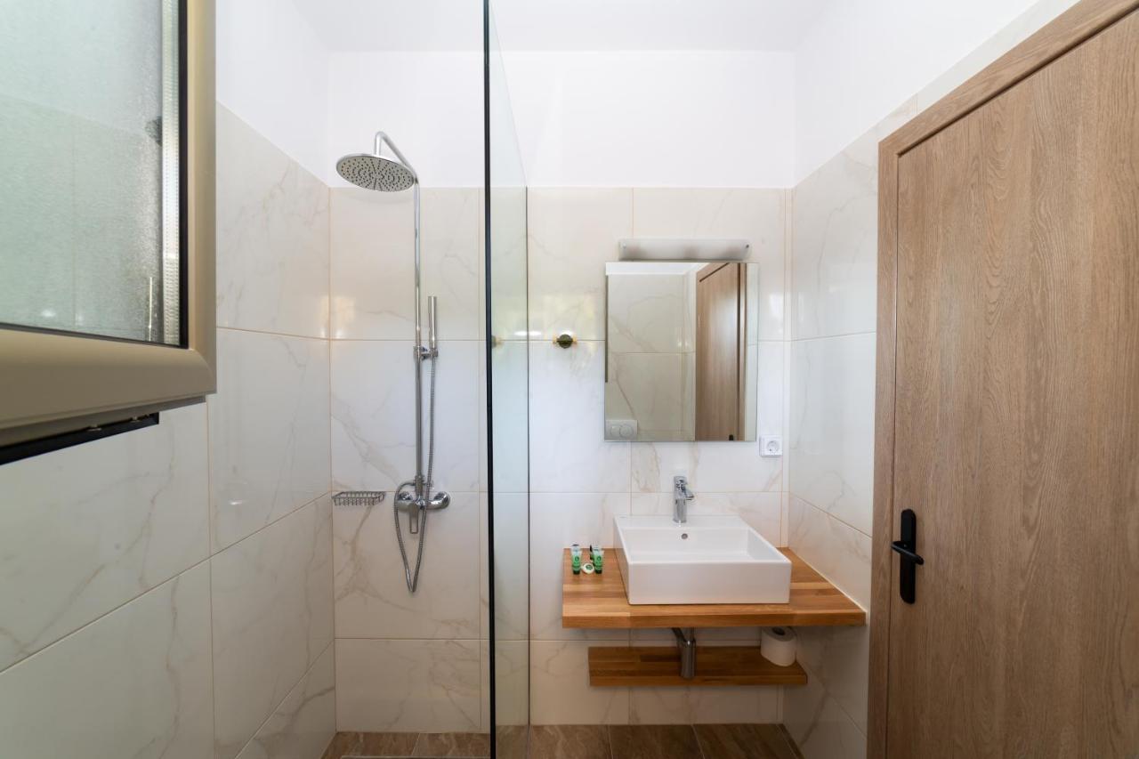Sky View Suites Kefalonia Vóvikes Екстериор снимка