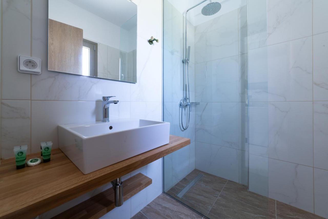 Sky View Suites Kefalonia Vóvikes Екстериор снимка
