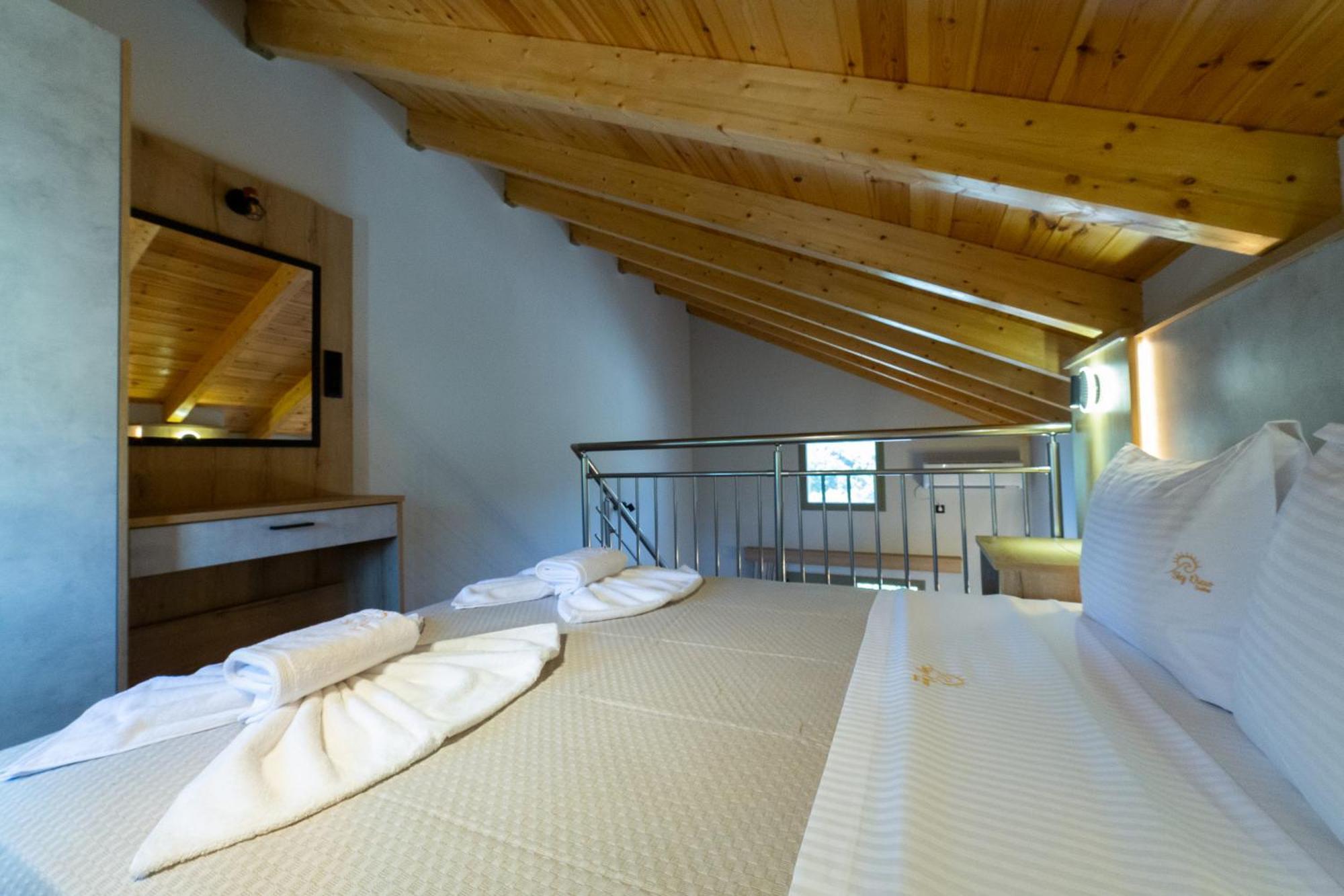 Sky View Suites Kefalonia Vóvikes Екстериор снимка
